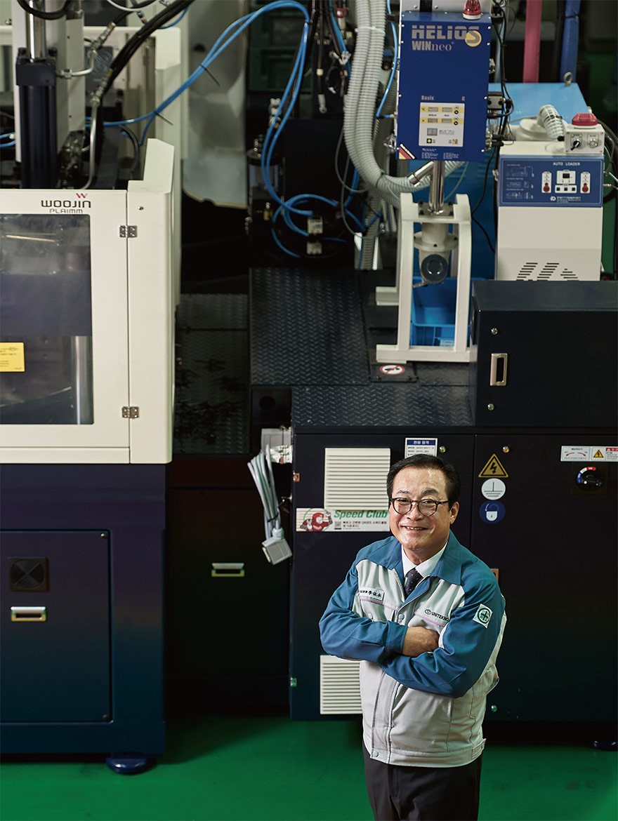 최영찬이 만난 부울경 혁신 리더(2) | 이좌영 유니테크노 대표 < 기업가 < 기사본문 - 포브스코리아(Forbes Korea)