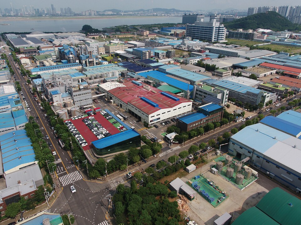 DS단석 시화공장 전경. DS단석은 세계적으로 수요가 급증하는 바이오에너지 사업 기반을 확대하고 폐배터리 리사이클 사업에도 진출했다. [사진 DS단석]