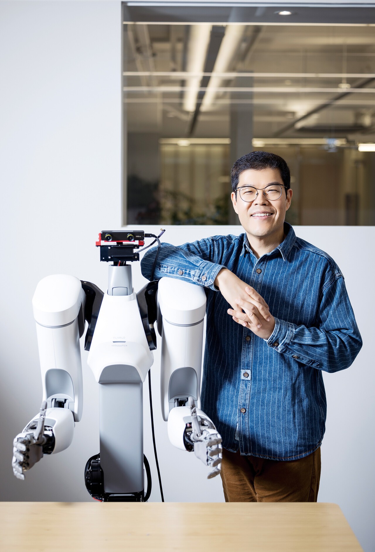 류중희 리얼월드 대표 - 모든 로봇을 움직이게 하는 AI - 뉴스 썸네일 이미지