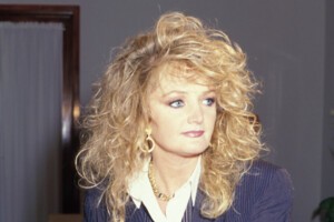 거친 목소리로 노래하기